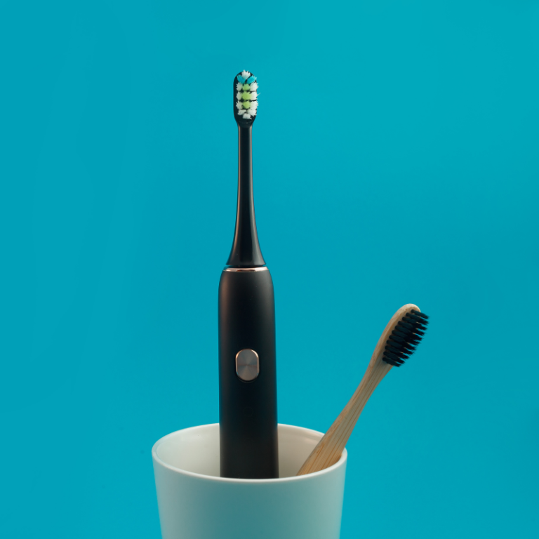 Elektrikli Diş Fırçası Mı? Yoksa Normal Diş Fırçası Mı?